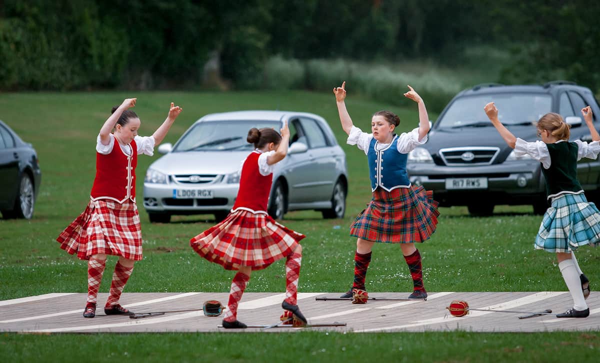 Tänzer auf einer Highland Night in Pitlochry